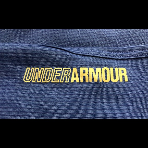 NWOT Under Armor Razorback Top - Picture 4 of 5